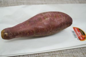徳島県産のなると金時（里むすめ）を使った焼芋