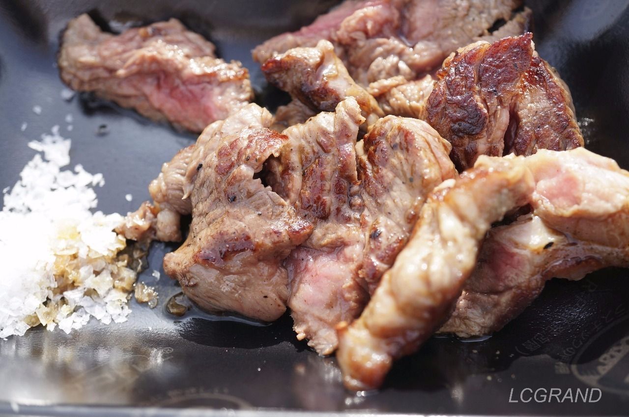 駒沢公園の肉フェスで食べたみなせ牛のステーキ